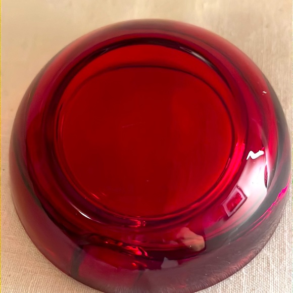 Vintage Viking Glass Round Deco Ashtrays - Picture 5 of 5